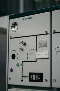 Medium voltage switchgear ring main unit