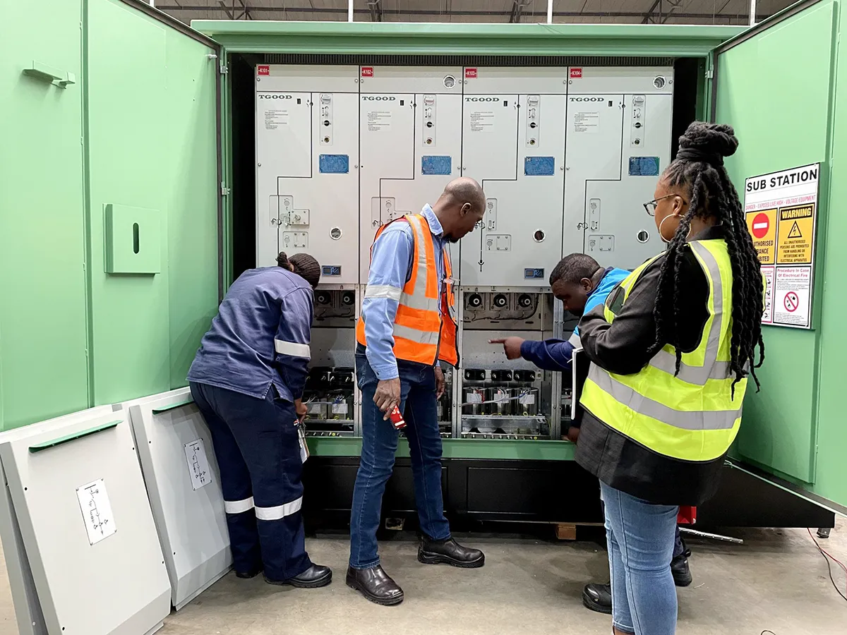 Factory acceptance test MV switchgear